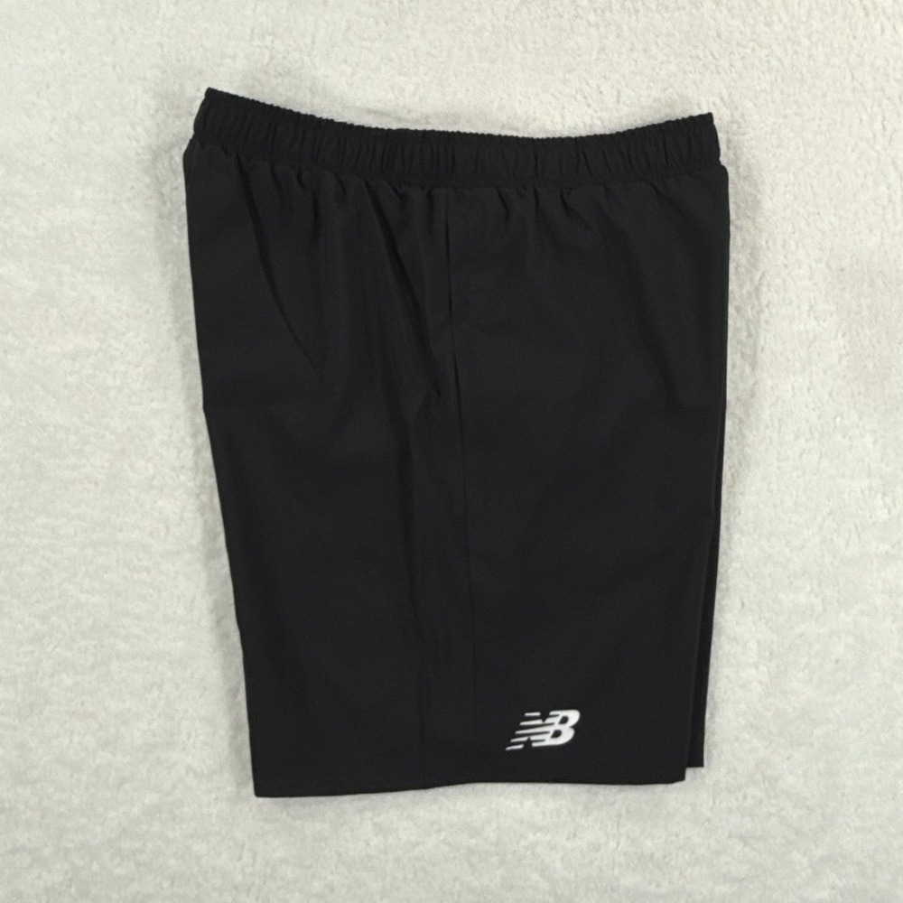 New Balance Woven Training Shorts Mens M Black 8 Inch NB Dry Zip Pockets NWT